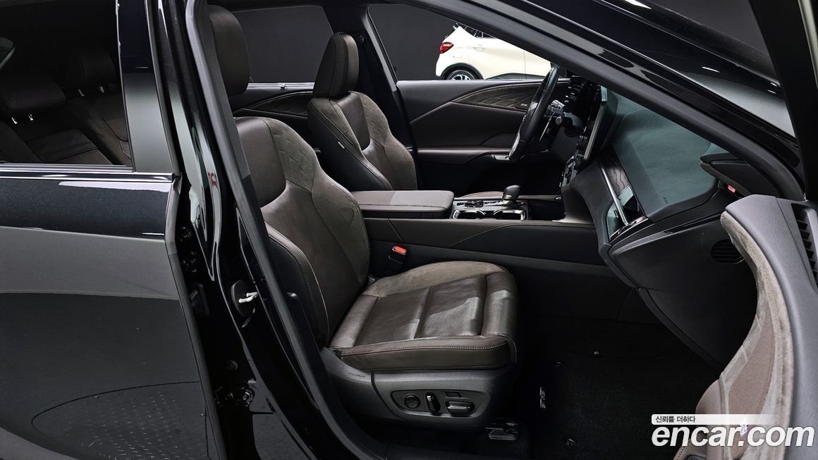Lexus RX 2023