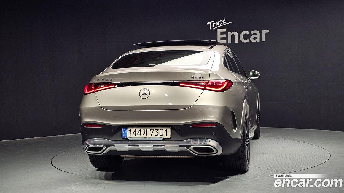 Mercedes-Benz GLC-Class 2024