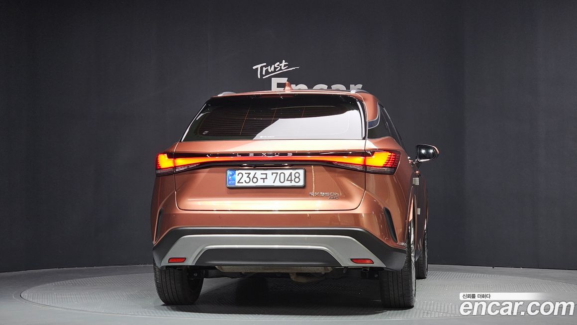 Lexus RX 2024