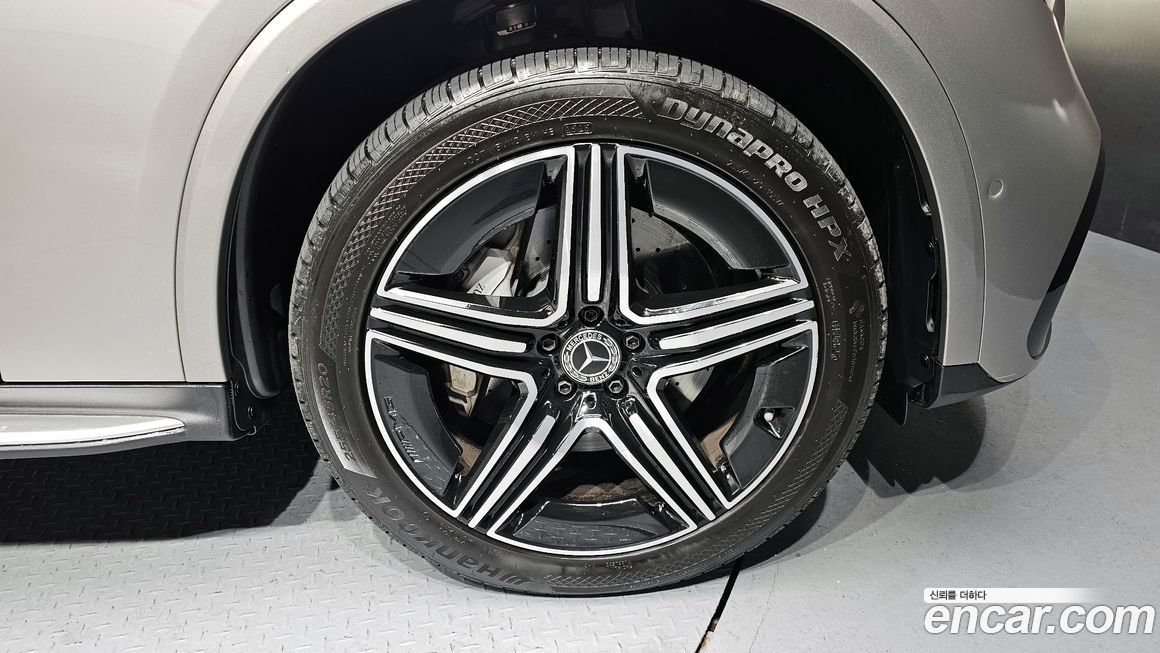 Mercedes-Benz GLC-Class 2024