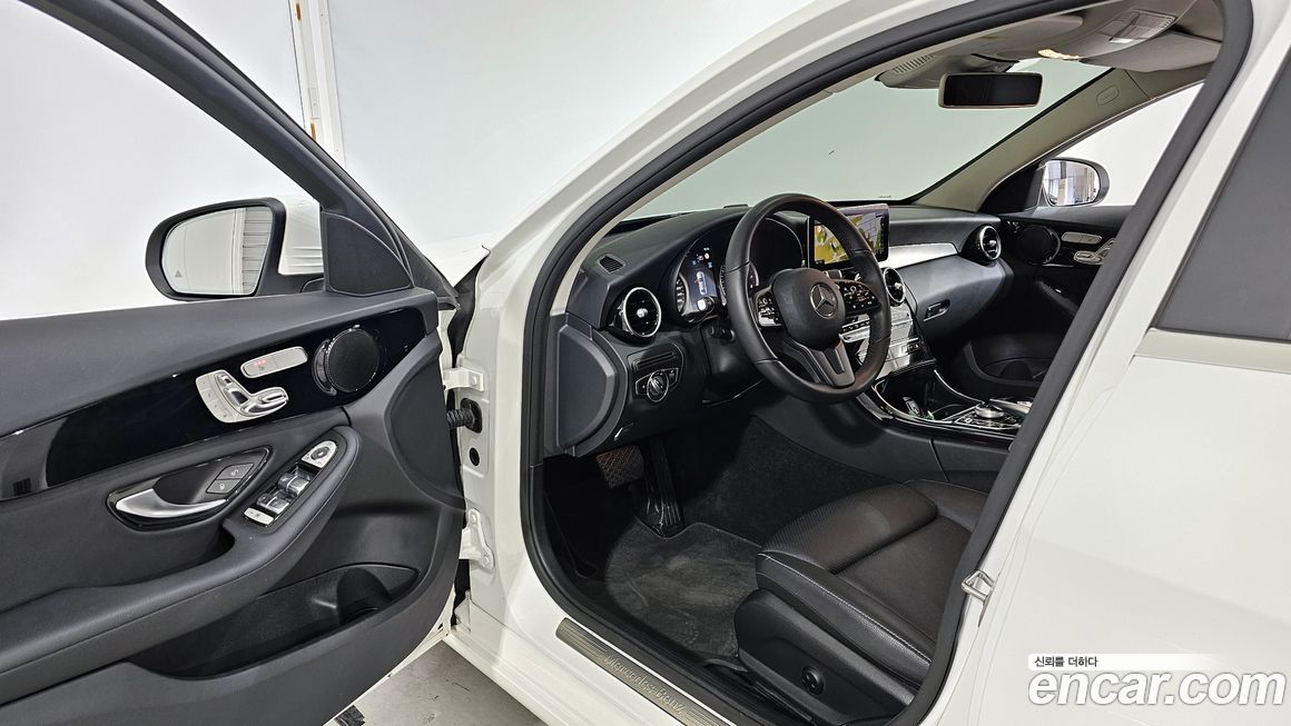 Mercedes-Benz C-Class 2019