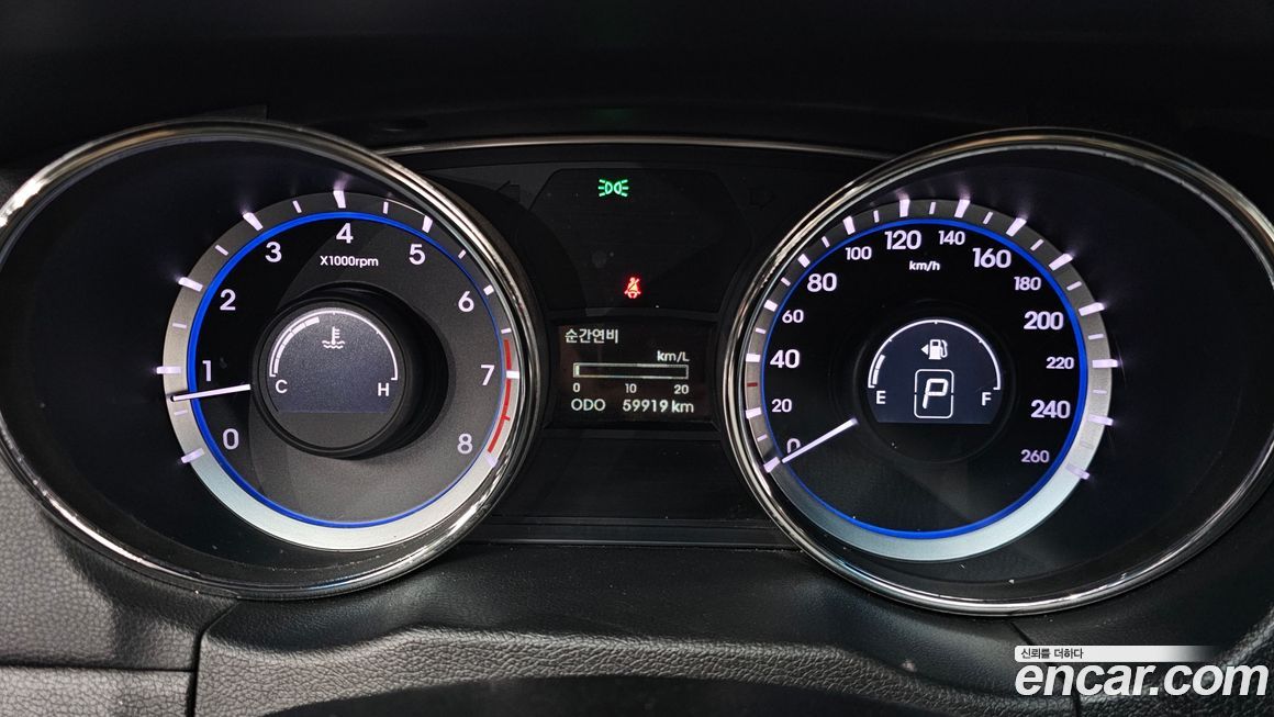 Hyundai Sonata 2010