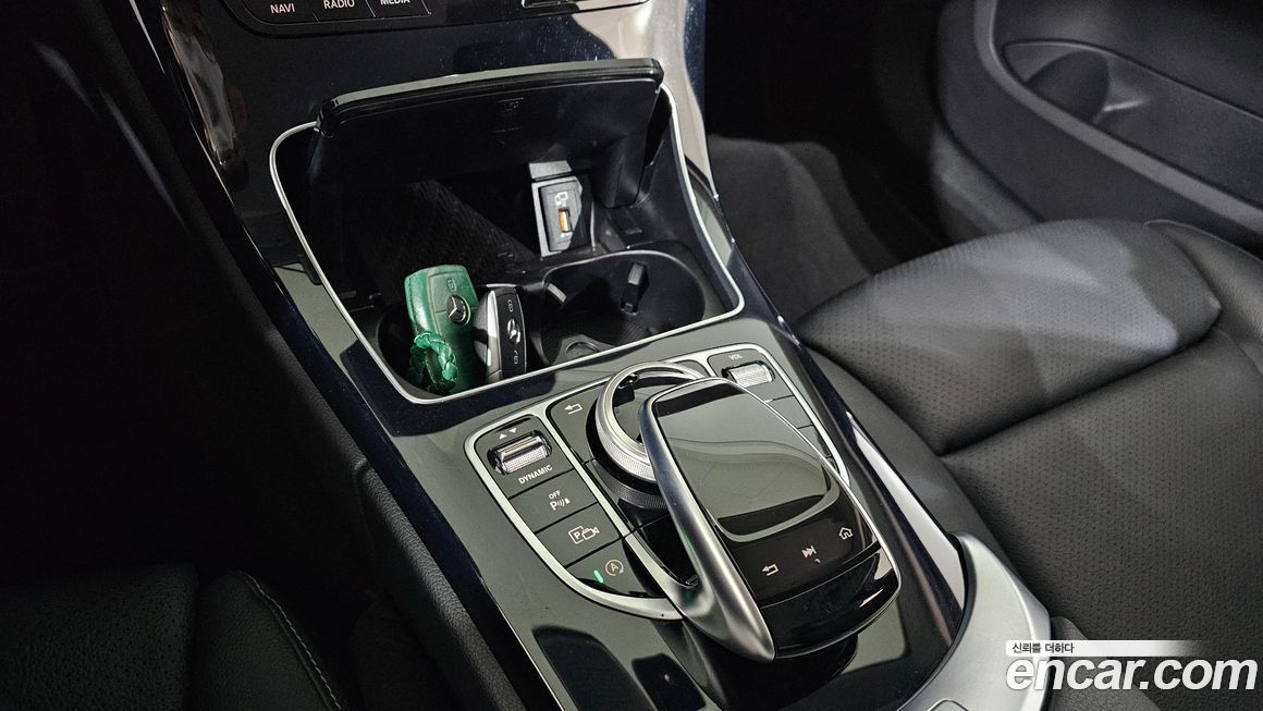 Mercedes-Benz C-Class 2019