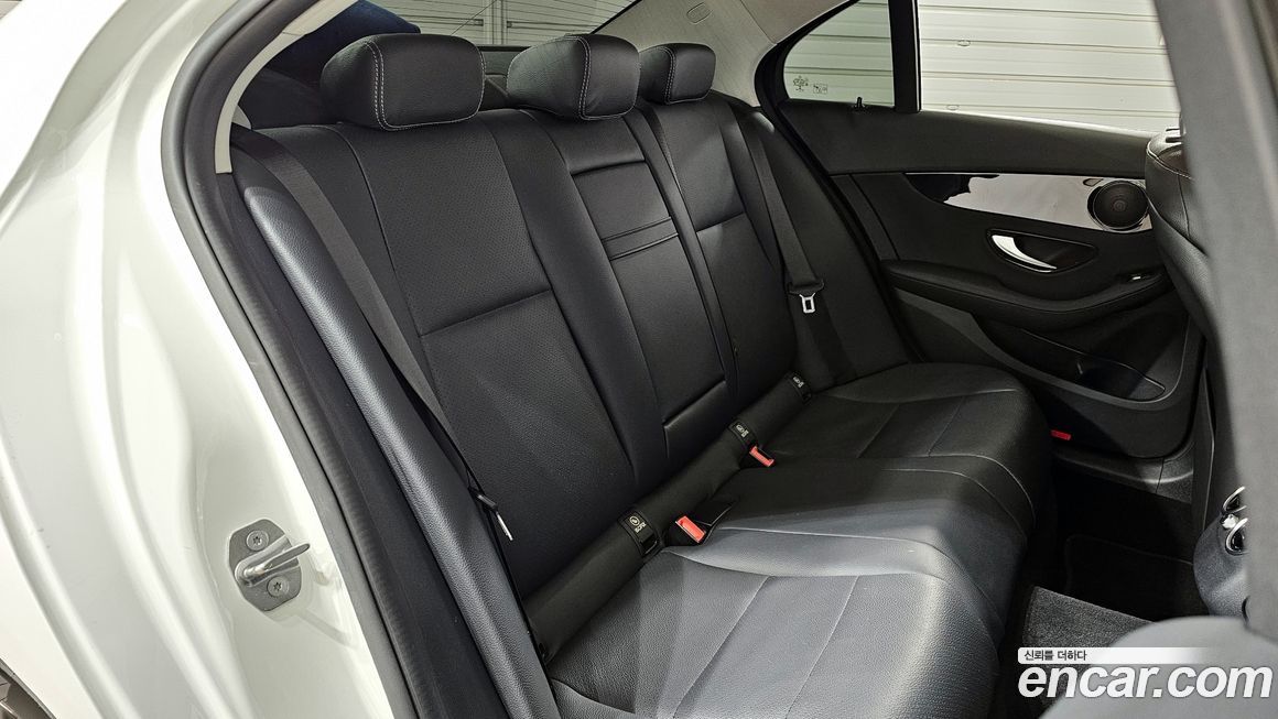 Mercedes-Benz C-Class 2019