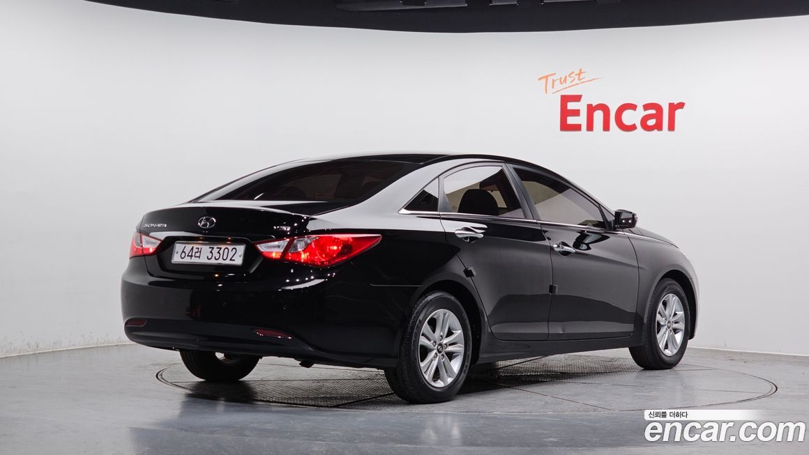 Hyundai Sonata 2010