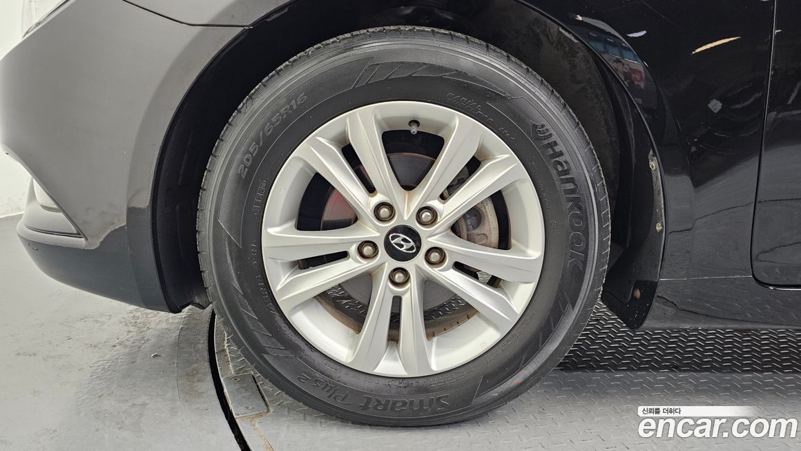 Hyundai Sonata 2010