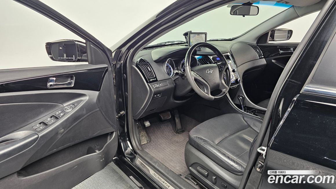 Hyundai Sonata 2010