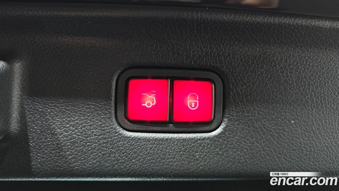 Mercedes-Benz S-Class 2024