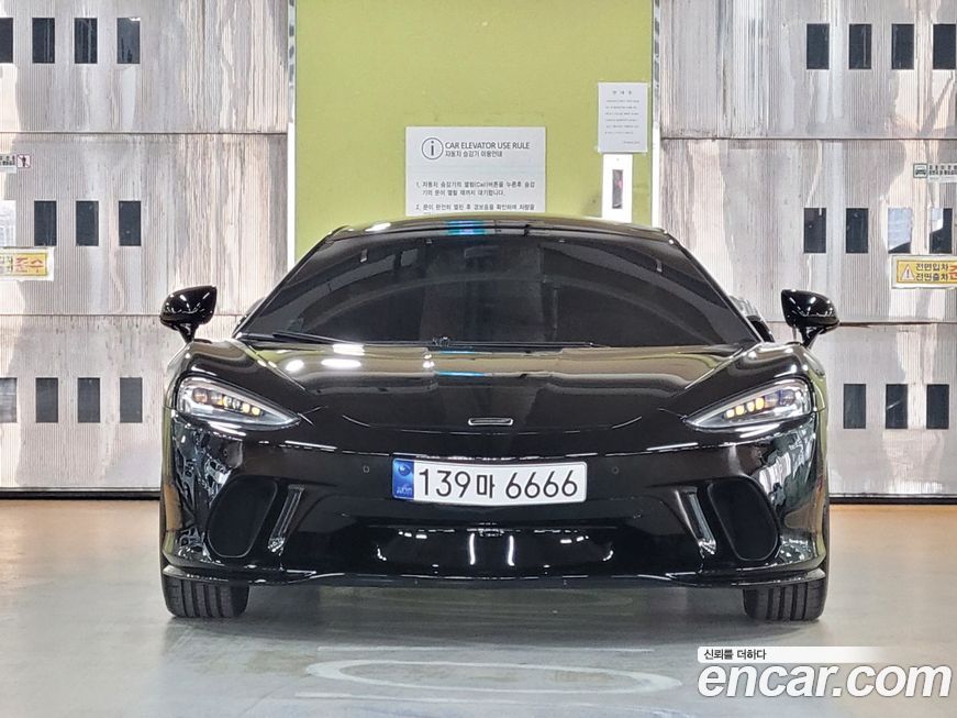 Mclaren GT 2022