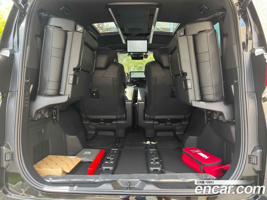 Toyota Alphard 2025