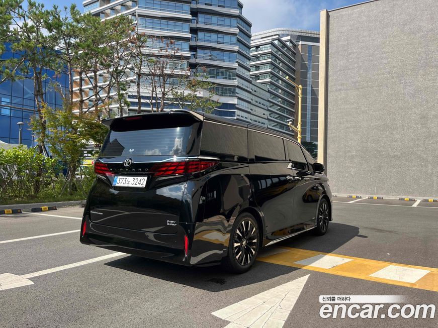 Toyota Alphard 2025