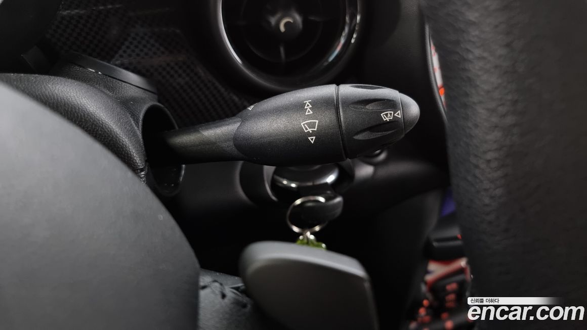 Mini Cooper Convertible 2013