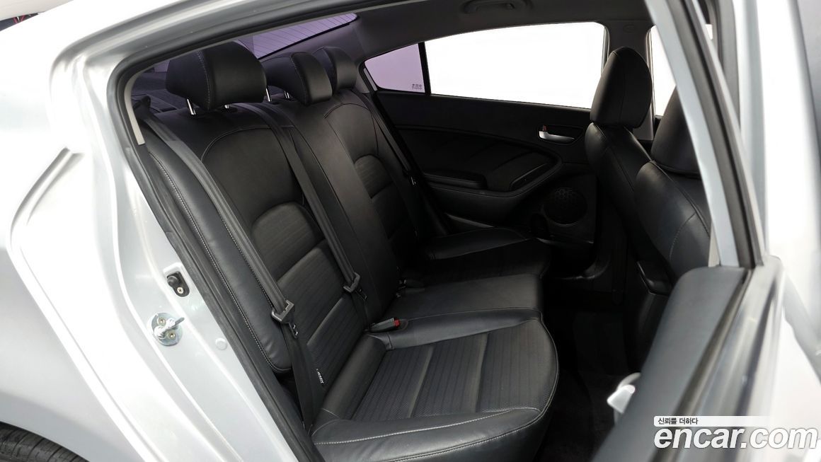 Kia K3 2016