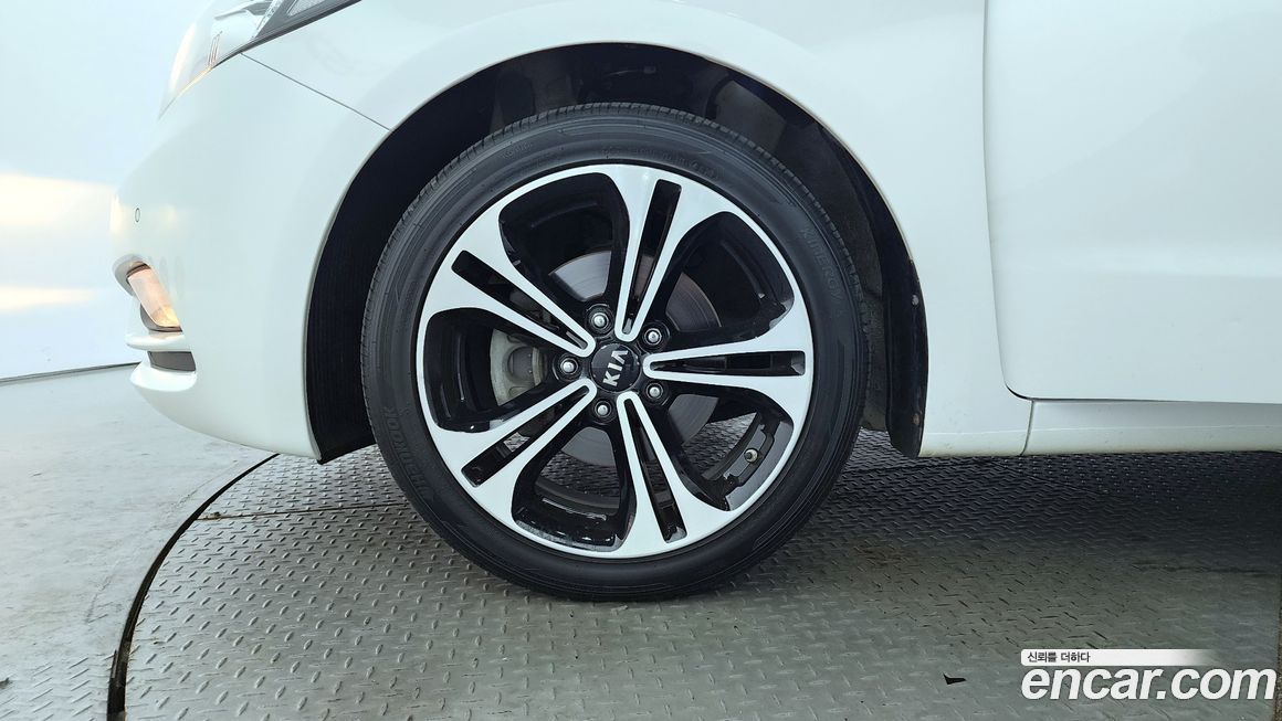 Kia K3 2013