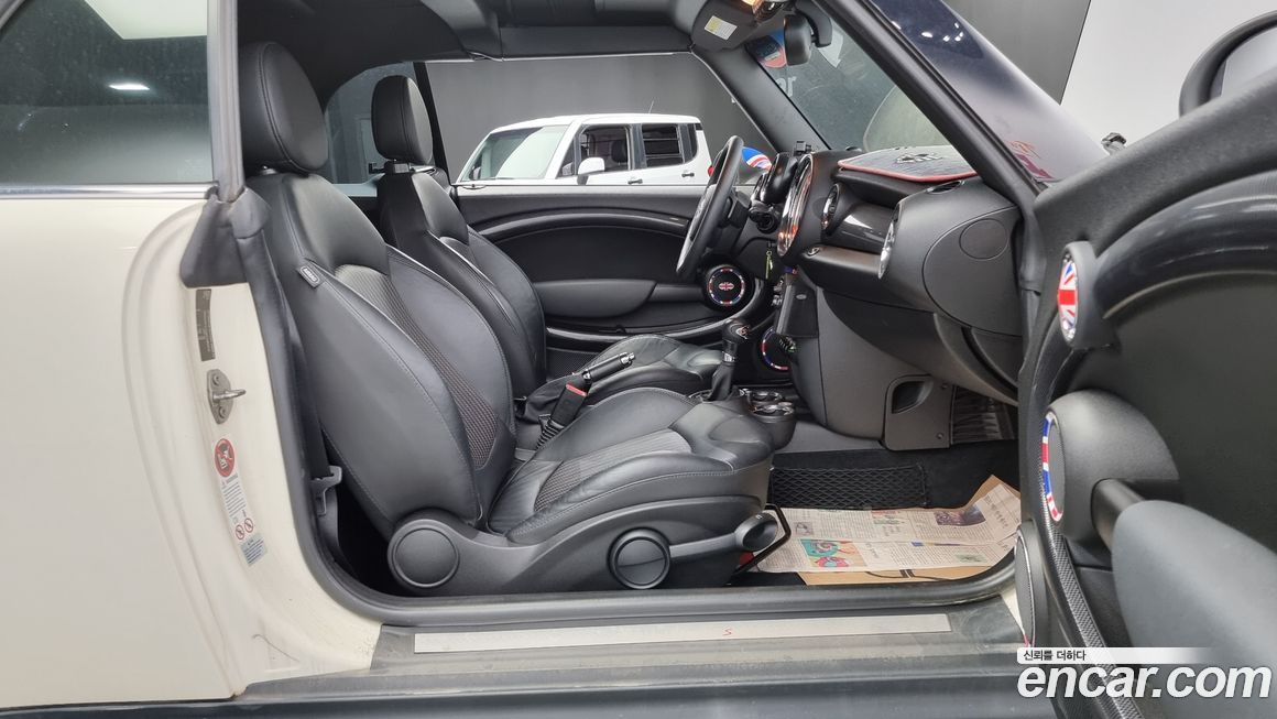 Mini Cooper Convertible 2013