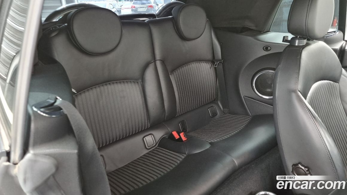 Mini Cooper Convertible 2013