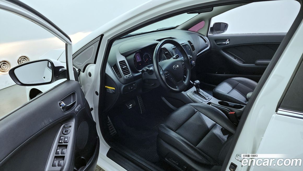 Kia K3 2013