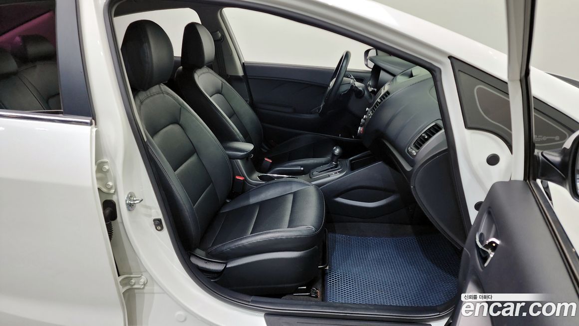 Kia K3 2013