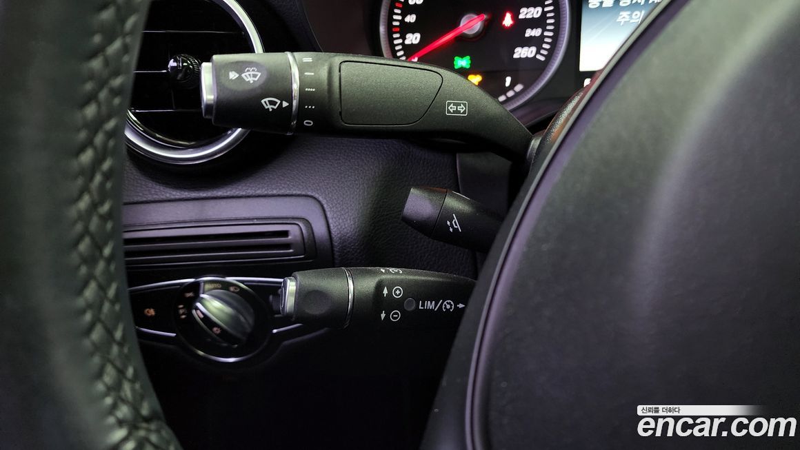 Mercedes-Benz C-Class 2016