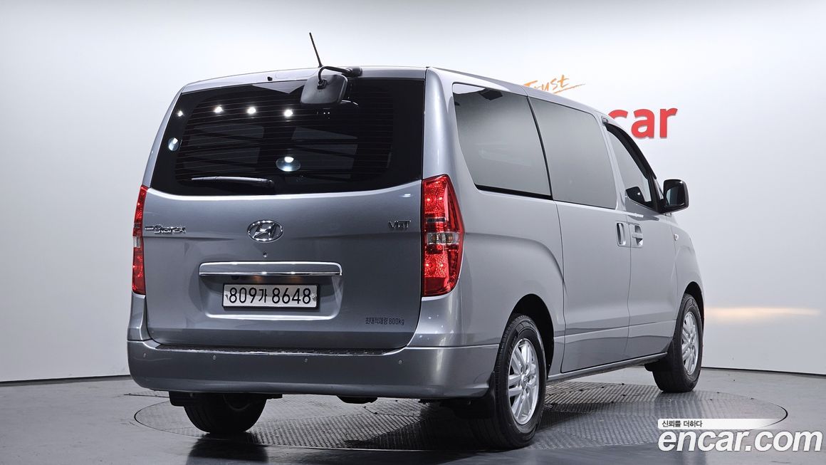 Hyundai Starex 2021