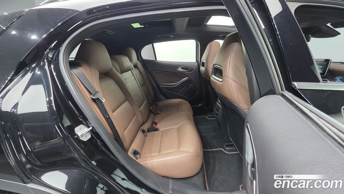 Mercedes-Benz GLA-Class 2018