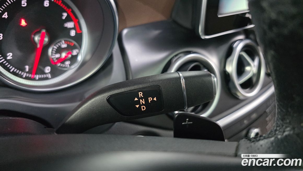 Mercedes-Benz GLA-Class 2018