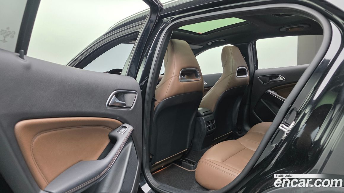 Mercedes-Benz GLA-Class 2018