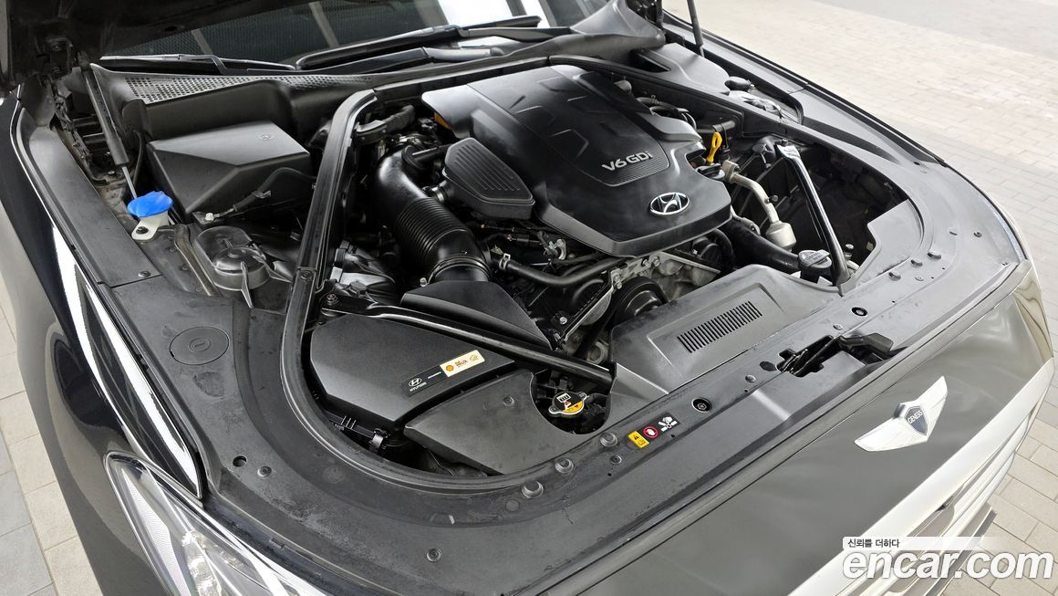 Hyundai Genesis 2016