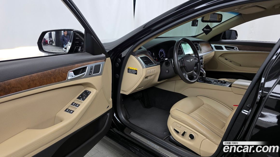 Hyundai Genesis 2016