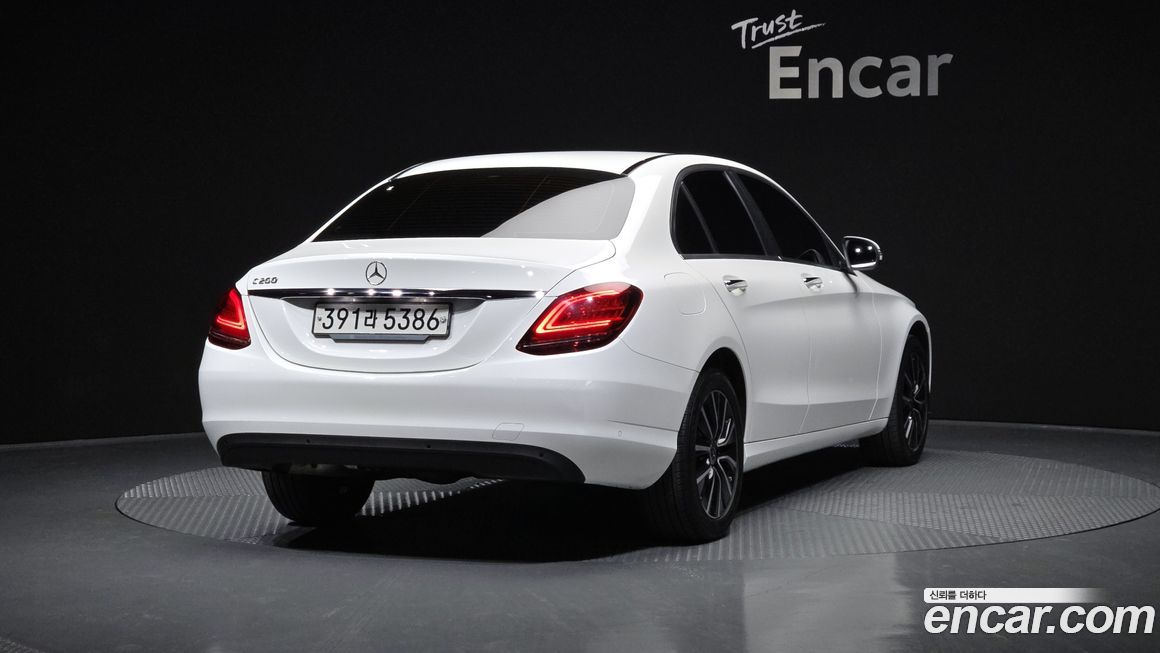 Mercedes-Benz C-Class 2020