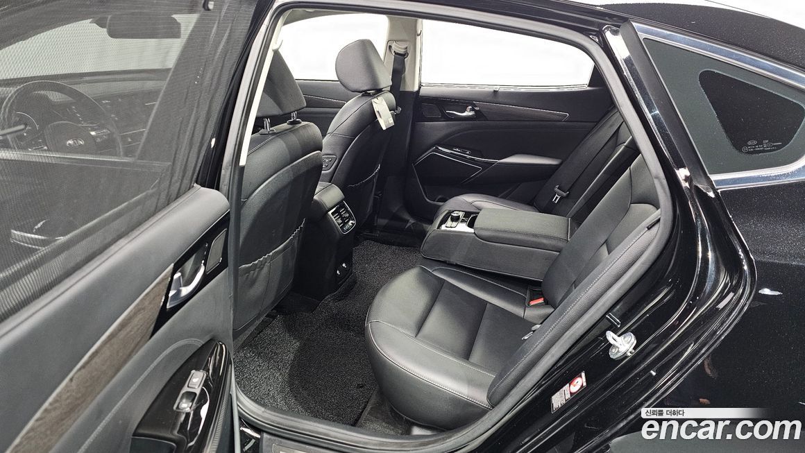 Kia K7 2021