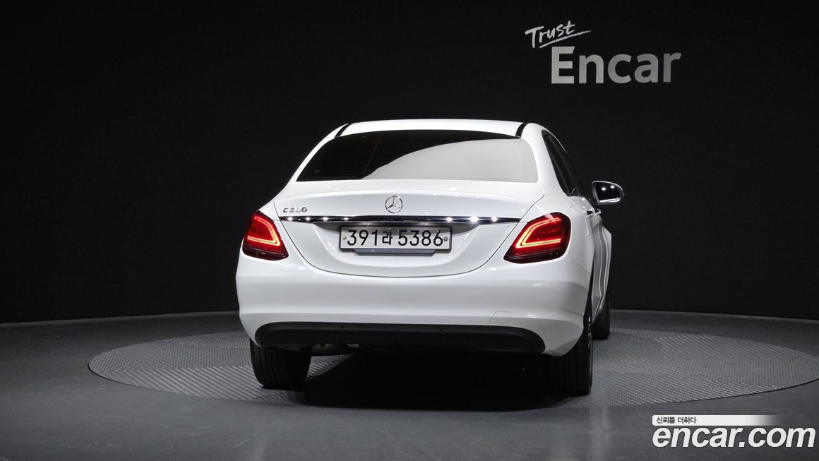 Mercedes-Benz C-Class 2020