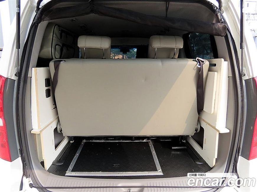 Hyundai Starex 2019