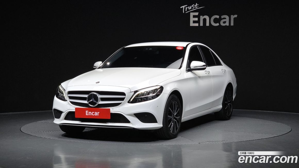 Mercedes-Benz C-Class 2020