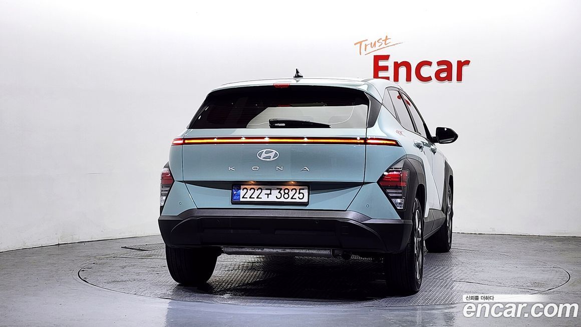 Hyundai Kona 2025