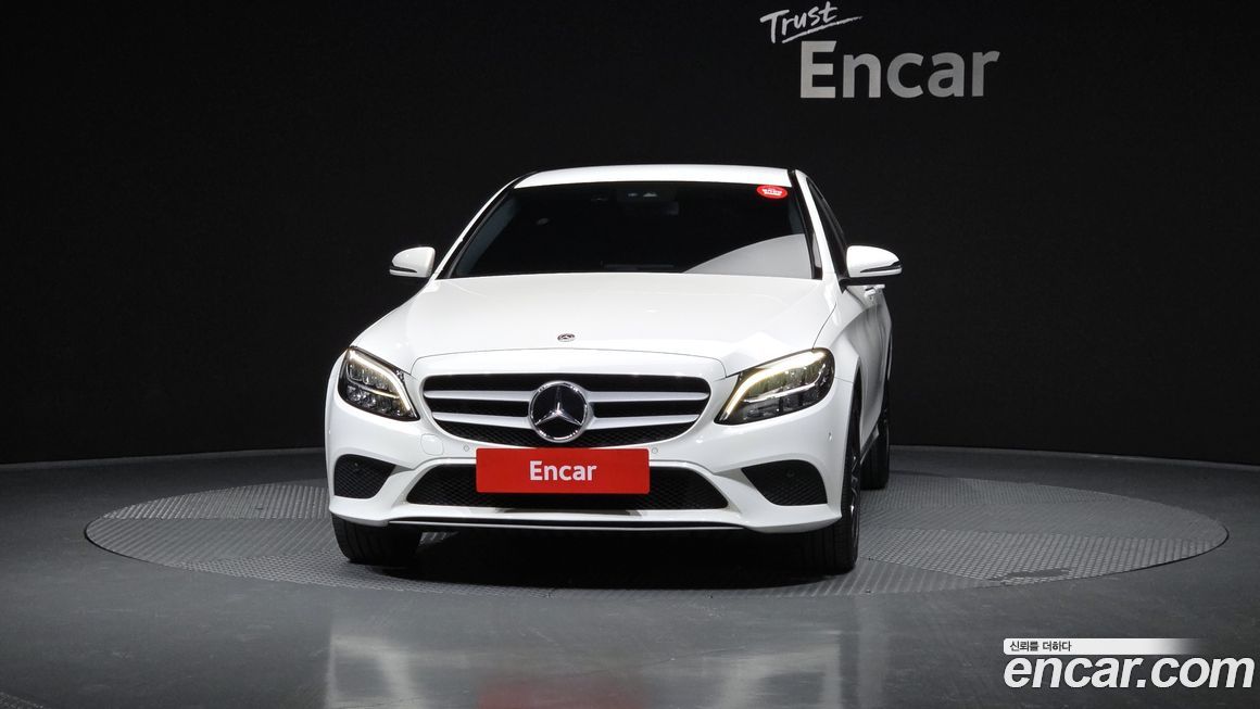 Mercedes-Benz C-Class 2020