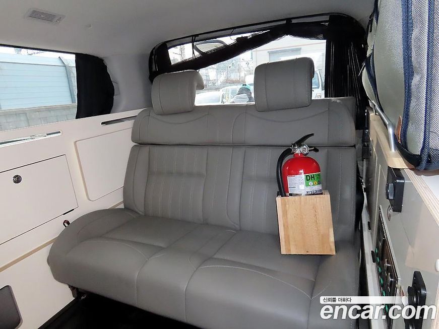 Hyundai Starex 2019