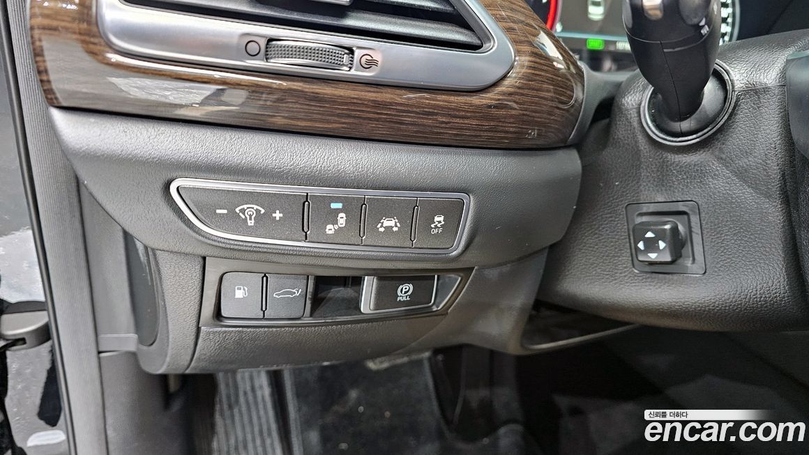 Genesis EQ900 2016