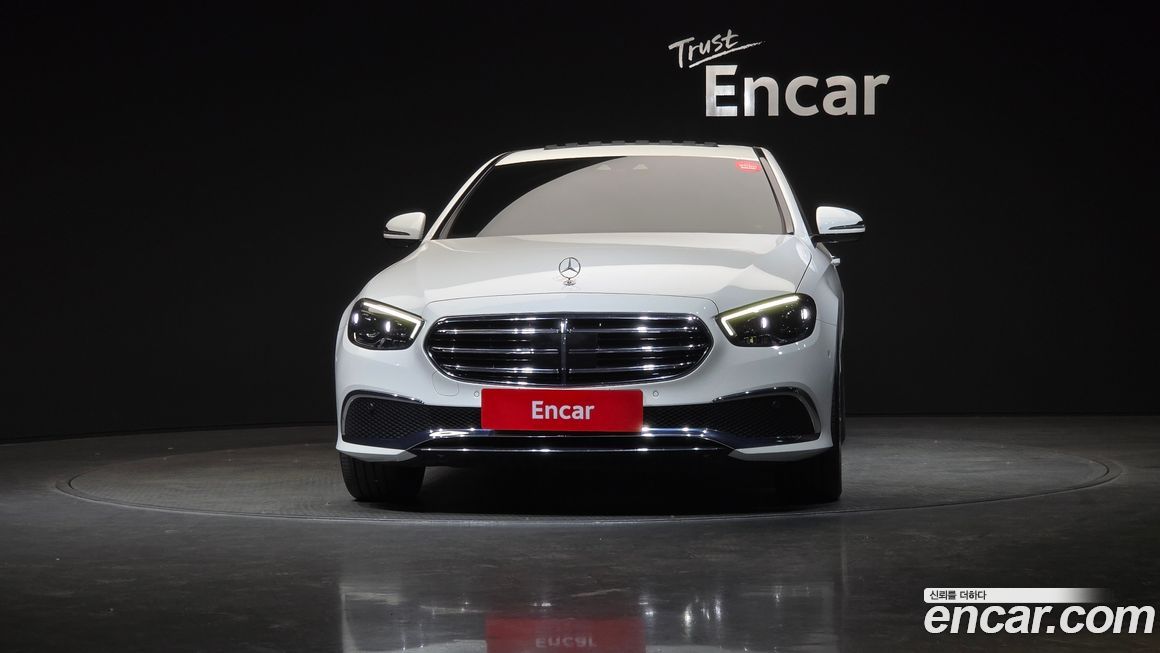Mercedes-Benz E-Class 2021