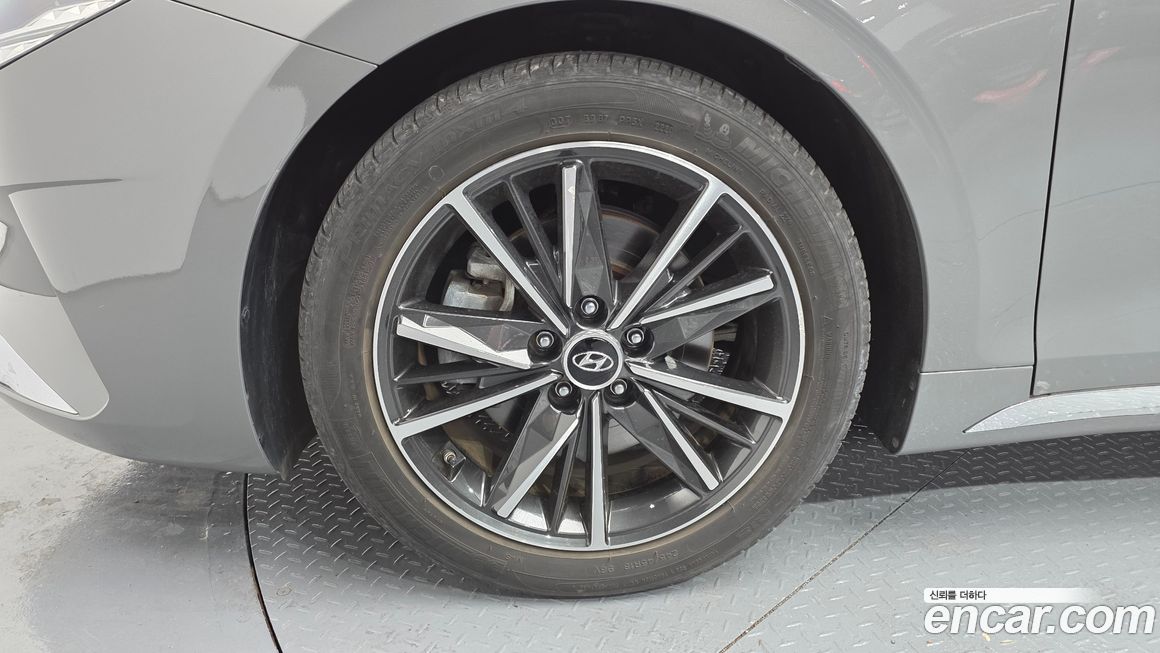 Hyundai Grandeur 2020