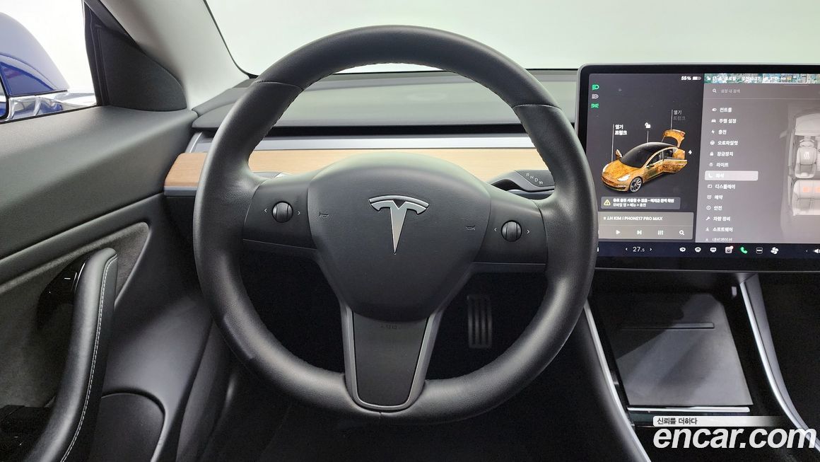 Tesla Model 3 2020