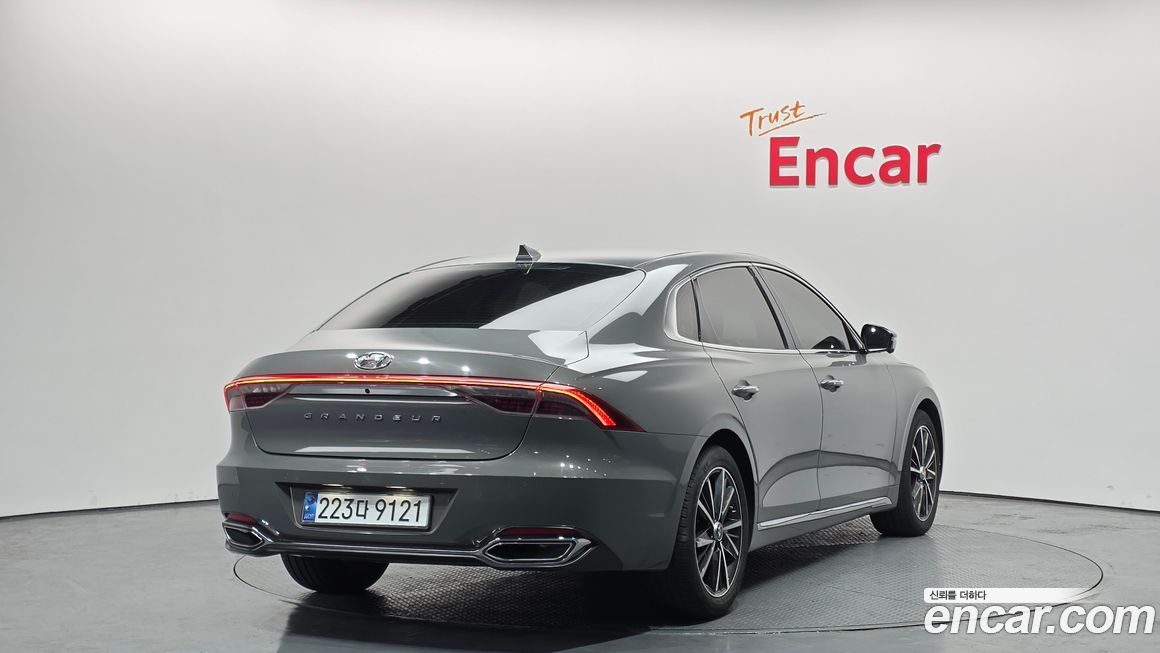 Hyundai Grandeur 2020
