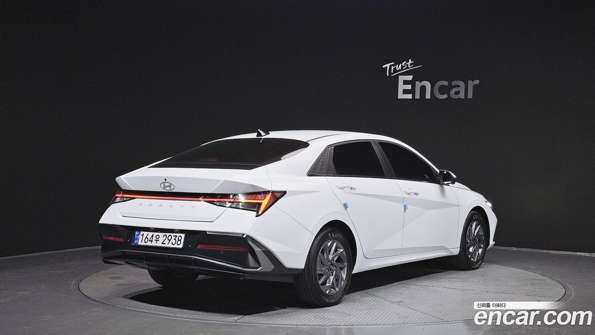Hyundai AVANTE 2025