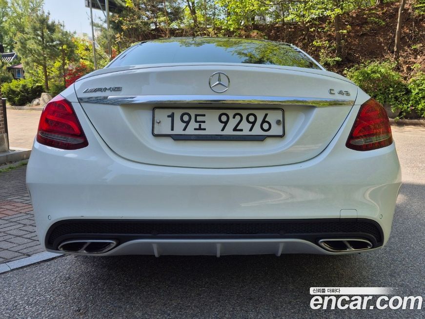 Mercedes-Benz C-Class 2018