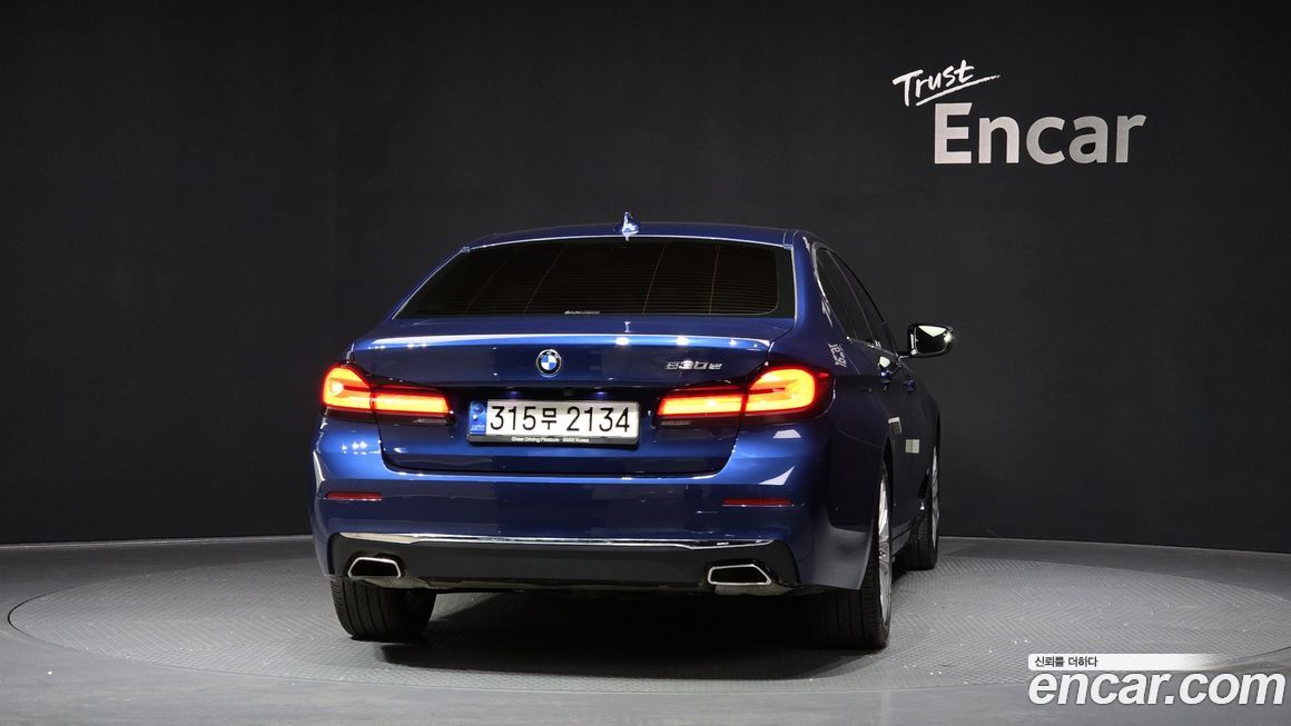BMW 5-Series 2021