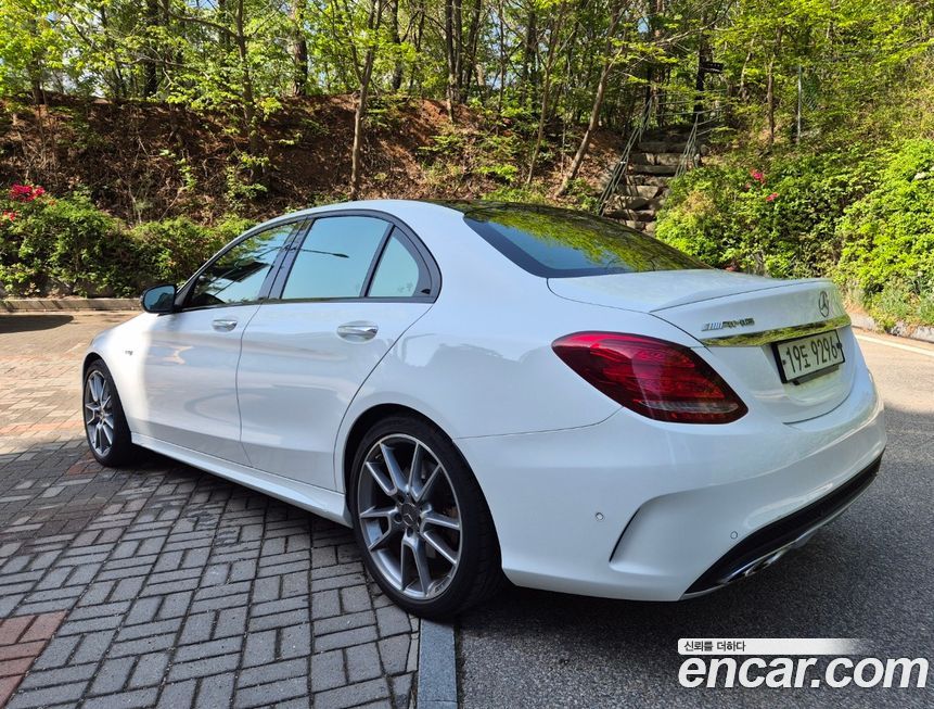Mercedes-Benz C-Class 2018