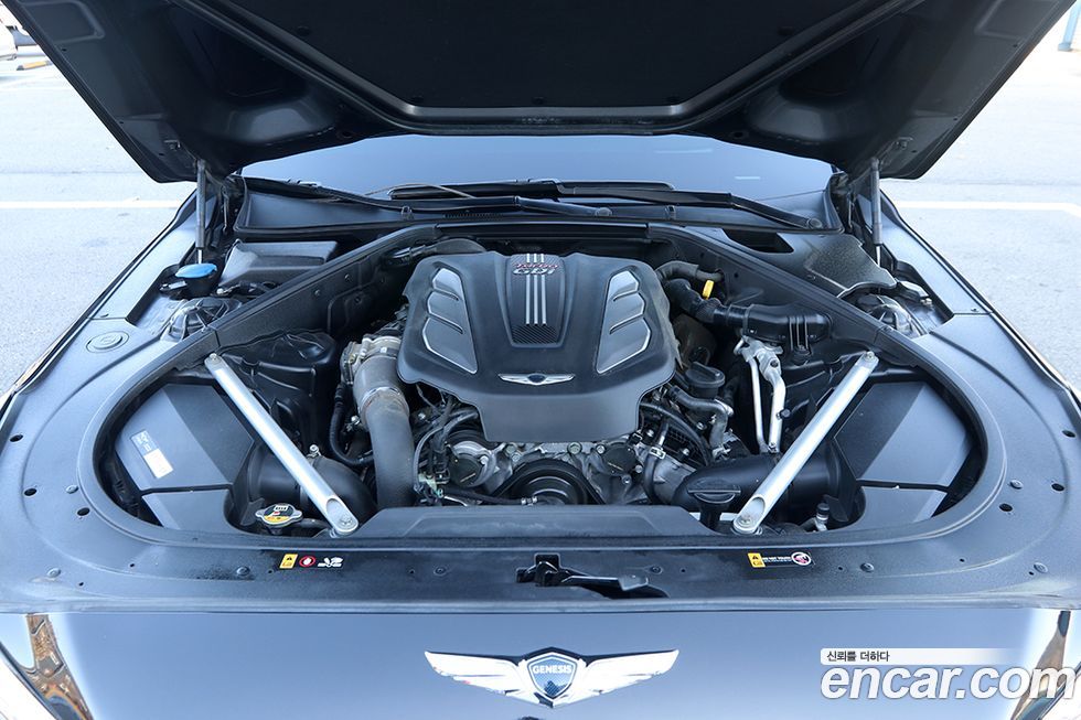 Genesis EQ900 2018