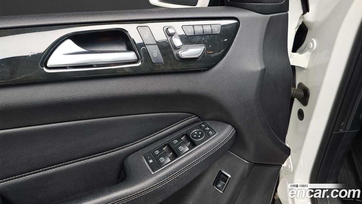 Mercedes-Benz GLE-Class 2017