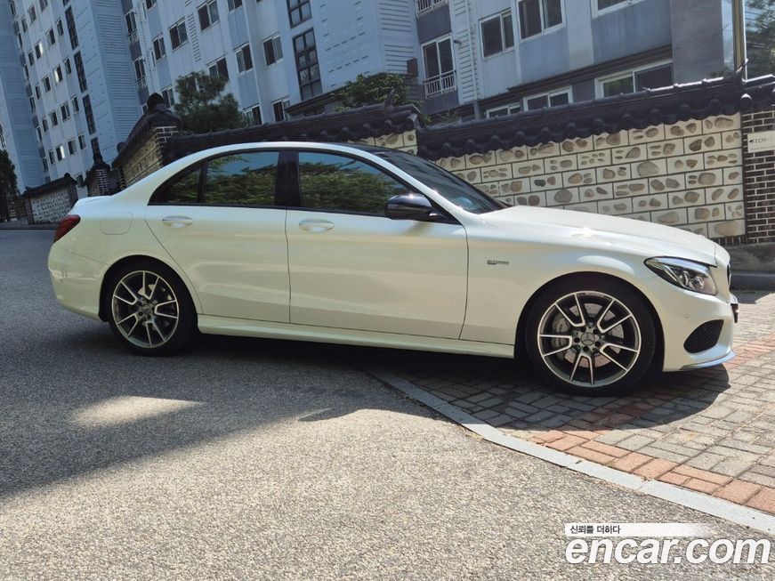 Mercedes-Benz C-Class 2018