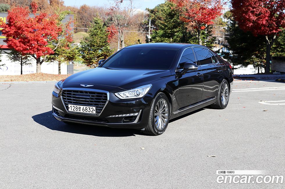 Genesis EQ900 2018